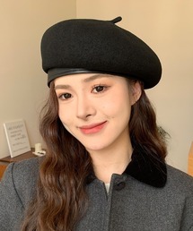 pyornim（ピョルニム）の「フェイクレザーパイピングフェルトベレー帽（ハンチング/ベレー帽・レディース）」