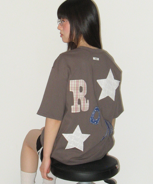 RONRON(ロンロン)の「RON PATCH MIXED APPLIQUE OVER FIT T SHIRT CHARCOAL(Tシャツ/カットソー・レディース・その他・FREE)」の1枚目の写真
