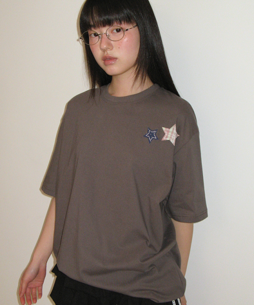 RONRON(ロンロン)の「RON PATCH MIXED APPLIQUE OVER FIT T SHIRT CHARCOAL(Tシャツ/カットソー・レディース・その他・FREE)」の2枚目の写真