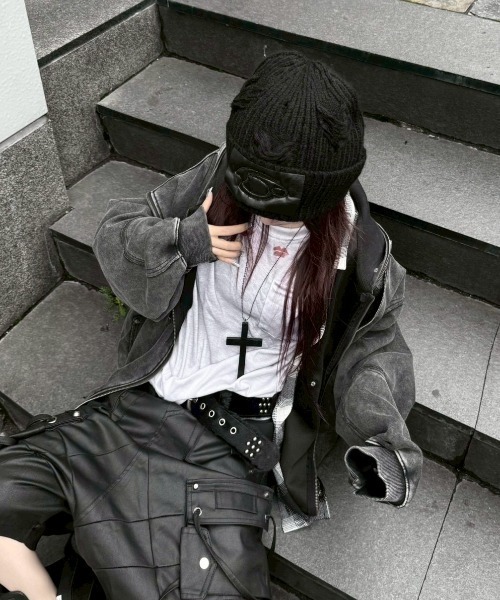 Never mind the XU（ネバーマインドザエックスユー）の「【Never mind the XU】studs washing zip up hoodie / 【ネバーマインド ザ エックスユー】スタッズウォッシングジップパーカー（パーカー・メンズ・ホワイト/ブラック・L）」の18枚目の写真