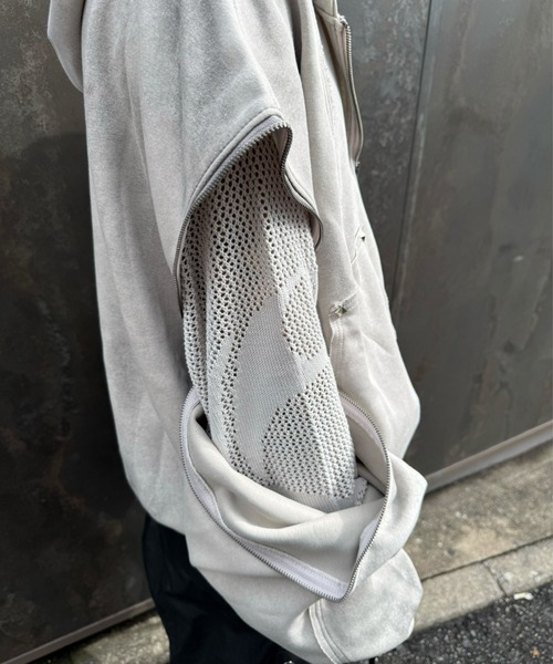 Never mind the XU（ネバーマインドザエックスユー）の「【Never mind the XU】studs washing zip up hoodie / 【ネバーマインド ザ エックスユー】スタッズウォッシングジップパーカー（パーカー・メンズ・ホワイト/ブラック・L）」の13枚目の写真