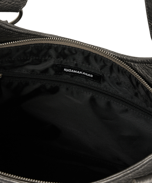 IUGAMAKARAS(イウガマカラス)の「Studded Leather Shoulder Bag (Silver)(ショルダーバッグ・レディース・その他・FREE)」の12枚目の写真