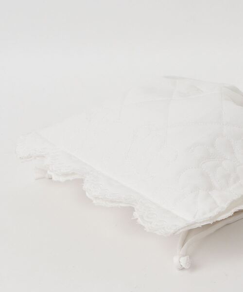 THEATRE PRODUCTS(シアタープロダクツ)の「キルティングエンブロイダリーショルダーバッグ(ショルダーバッグ・レディース・ホワイト/ブラック・FREE)」の6枚目の写真