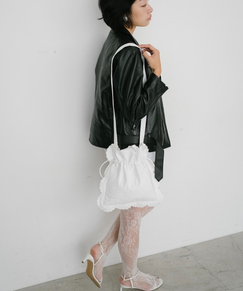 THEATRE PRODUCTS(シアタープロダクツ)の「キルティングエンブロイダリーショルダーバッグ(ショルダーバッグ・レディース・ホワイト/ブラック・FREE)」の10枚目の写真