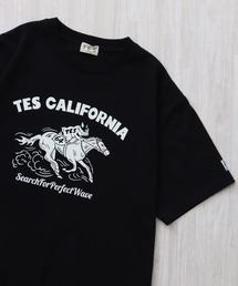 TES 2026 HORSE RIDE FLOCKY T-SHIRT / Tシャツ
