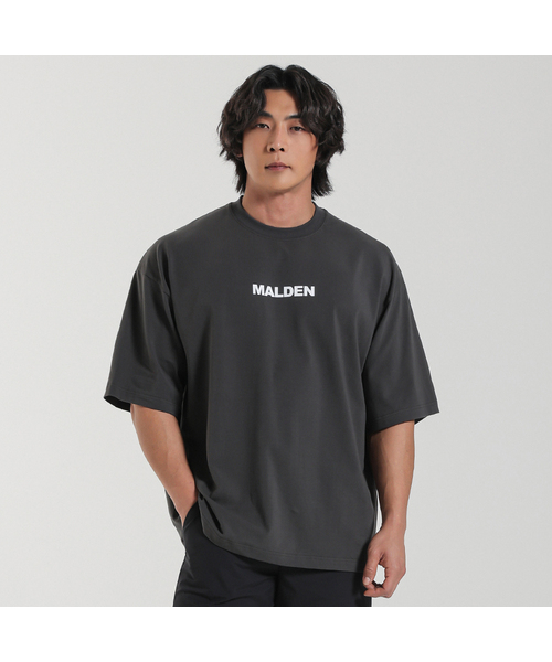 MALDEN(モールデン)の「シグニチャーオーバーサイズTシャツ(Tシャツ/カットソー・メンズ・チャコール/ネイビー/ホワイト/ブラック・LARGE/X-LARGE/MEDIUM/XX-LARGE)」の4枚目の写真
