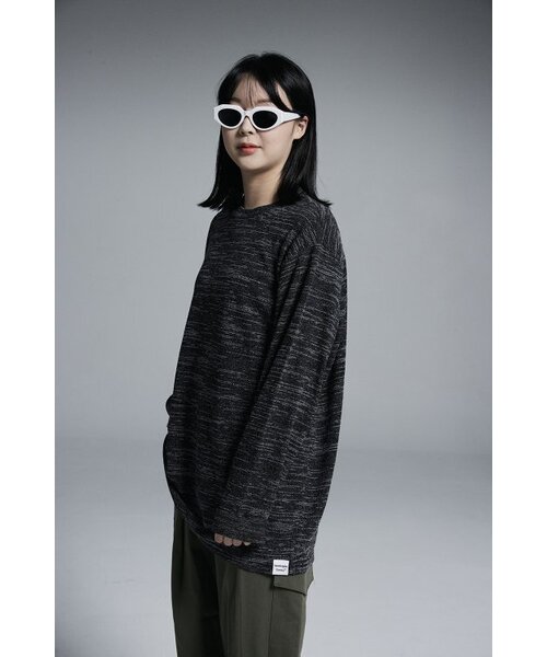APOSTROPHE COMMA(アポストロフィコンマ)の「バットムポイントボカシラウンドニット(ブラック)(ニット/セーター・レディース・その他・SMALL/LARGE/MEDIUM)」の1枚目の写真