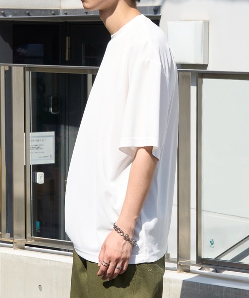 MAISON CLUB(メゾンクラブ)の「【MAISON CLUB】Over Size Dry Tee / オーバーサイズドライTee 速乾 ジムウェア ランニング ラッシュガード代わりにも(Tシャツ/カットソー・メンズ・ブラック/ホワイト・L/M)」の14枚目の写真