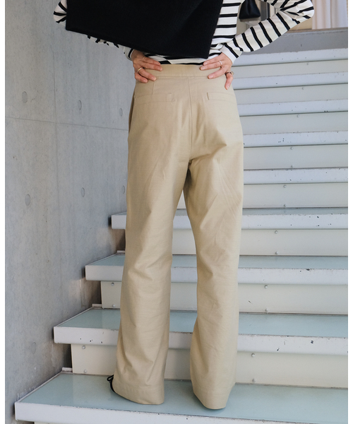 IENA（イエナ）の「Maison IENA 別注 Nell/ネル マリンパンツ 252-20315（スラックス・レディース・ベージュ/ネイビー・36/38）」の5枚目の写真