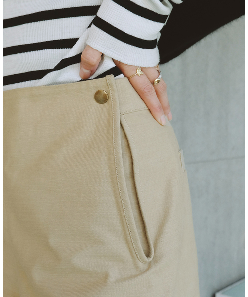 IENA（イエナ）の「Maison IENA 別注 Nell/ネル マリンパンツ 252-20315（スラックス・レディース・ベージュ/ネイビー・36/38）」の6枚目の写真