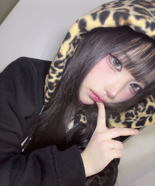 chancechance(チャンスチャンス)の「レオパードフードジップアップフードパーカー(ブラック/裏起毛)(パーカー・レディース・その他・SMALL/MEDIUM)」の4枚目の写真