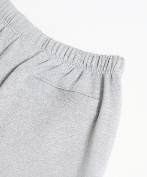 TEN PAST SEVEN(テン ファスト セブン)の「ロゴスウェットショーツ - グレー(その他パンツ・メンズ・その他・SMALL/MEDIUM/LARGE)」の3枚目の写真
