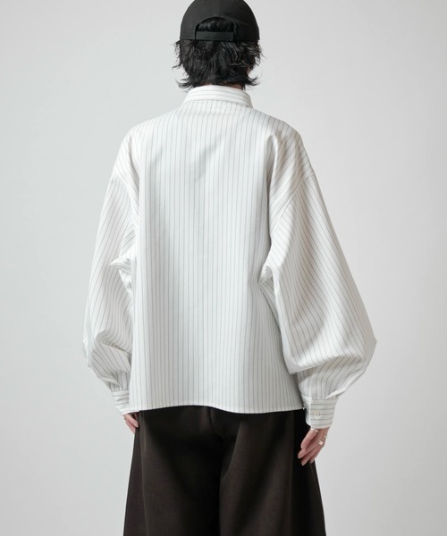 Lui's(ルイス)の「【Neucon/ニューコン】BALLOON SLEEVE STRIPE OVER SHIRT / バルーンスリーブストライプオーバーシャツ(シャツ/ブラウス・メンズ・ネイビー/ホワイト/ブラック・1/2)」の10枚目の写真