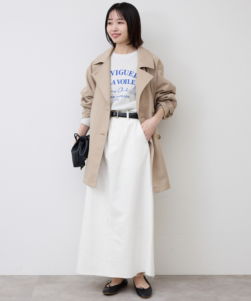 SLOBE IENA(スローブイエナ)の「LE DENIM BOXY TUCK デニムスカート(デニムスカート・レディース・ネイビー/ホワイト・38/36)」の4枚目の写真