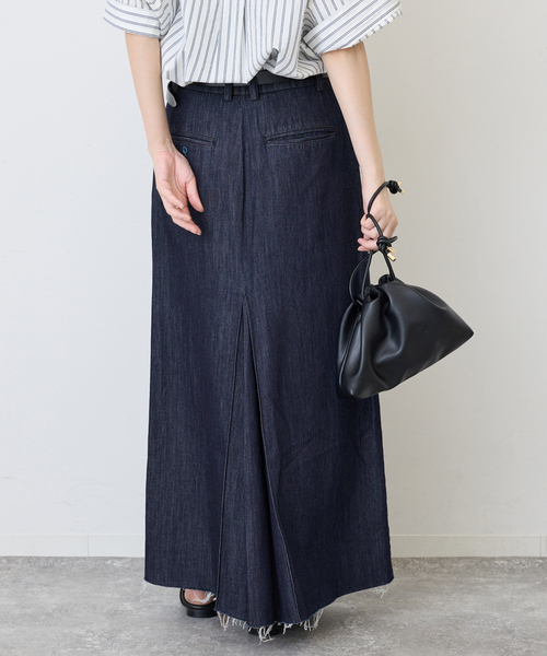 SLOBE IENA（スローブイエナ）の「LE DENIM BOXY TUCK デニムスカート（デニムスカート・レディース・ネイビー/ホワイト・38/36）」の12枚目の写真