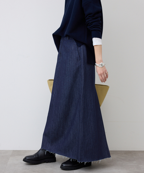 SLOBE IENA（スローブイエナ）の「LE DENIM BOXY TUCK デニムスカート（デニムスカート・レディース・ネイビー/ホワイト・38/36）」の13枚目の写真
