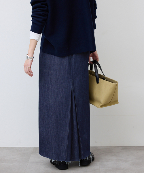 SLOBE IENA（スローブイエナ）の「LE DENIM BOXY TUCK デニムスカート（デニムスカート・レディース・ネイビー/ホワイト・38/36）」の14枚目の写真