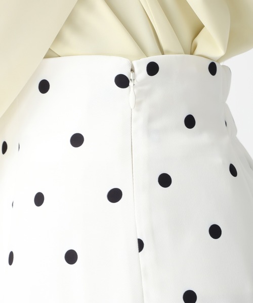 MISCH MASCH（ミッシュマッシュ）の「2026春夏新作 裾シアーマーメイドスカート（スカート・レディース・グレー/ブルー/ホワイト×ブラック・M/S）」の13枚目の写真