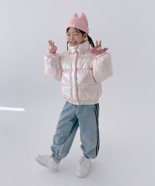 BERRYCLOSET（ベリークローゼット）の「ホログラムオーロラパディング (2way)（ブルゾン・レディース・その他・19号）」の3枚目の写真