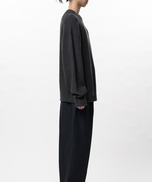 In・stru(men-tal).(インストルメンタル)の「Cotton High Density Knit Sweater(Tシャツ/カットソー・メンズ・ダークグレー/ブラック/ライトグレー・44/48/46)」の13枚目の写真