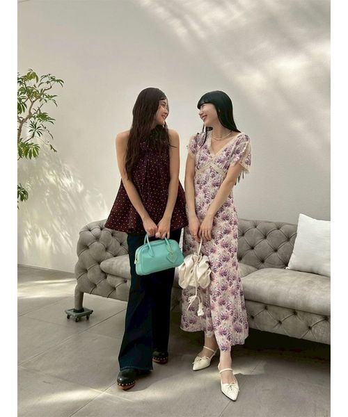 LILY BROWN（リリーブラウン）の「【WEB限定00サイズ】ストレッチセミフレアデニムパンツ（デニムパンツ・レディース・ライトブルー/ブルー/インディゴブルー・0/1）」の16枚目の写真