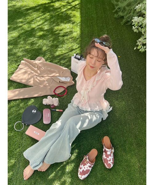 LILY BROWN（リリーブラウン）の「【WEB限定00サイズ】ストレッチセミフレアデニムパンツ（デニムパンツ・レディース・ライトブルー/ブルー/インディゴブルー・0/1）」の17枚目の写真