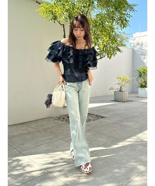 LILY BROWN（リリーブラウン）の「【WEB限定00サイズ】ストレッチセミフレアデニムパンツ（デニムパンツ・レディース・ライトブルー/ブルー/インディゴブルー・0/1）」の19枚目の写真