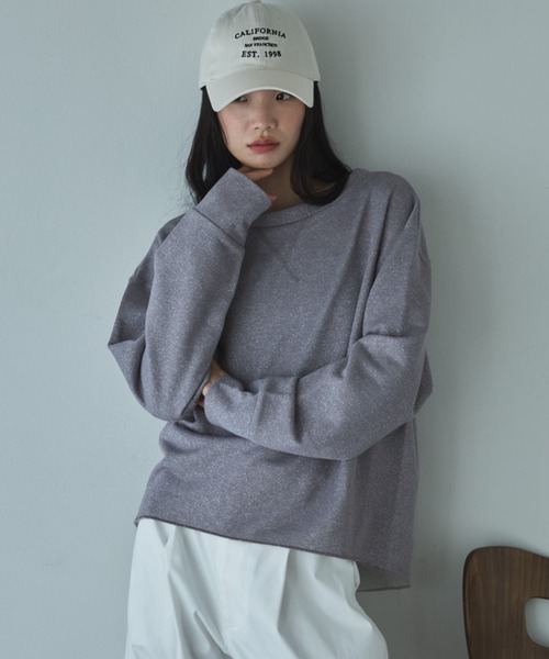 Doux archives(ドゥアルシーヴ)の「ボートネックラメ裏毛長袖プルオーバー(スウェット・レディース・ピンク/オフホワイト/グレー・FREE)」の3枚目の写真