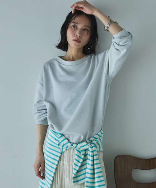 Doux archives(ドゥアルシーヴ)の「ボートネックラメ裏毛長袖プルオーバー(スウェット・レディース・ピンク/オフホワイト/グレー・FREE)」の2枚目の写真