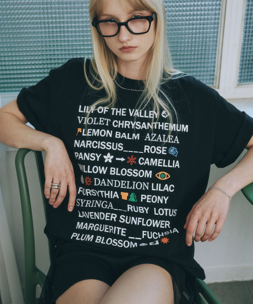 DOFFSEPT(ドフセプト)の「黒のブルーミングTシャツ(Tシャツ/カットソー・レディース・その他・FREE)」の1枚目の写真