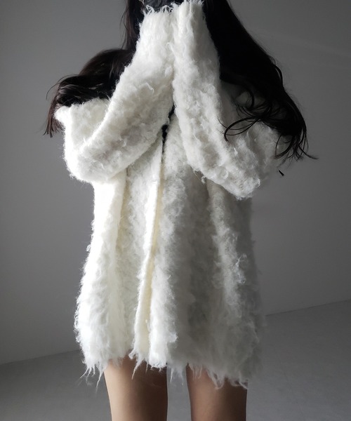 me+em select(ミームセレクト)の「【 2color 】シャギーニットビッグカーディガンミニワンピース / shaggy knit big cardigan mini onepiece ※※(カーディガン/ボレロ・レディース・ホワイト/ブラック・FREE)」の16枚目の写真