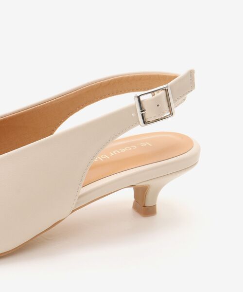 le.coeur blanc（ルクールブラン）の「le.coeur blancバックベルトパンプス（パンプス・レディース・グレイッシュベージュ/ブラック・37/38）」の4枚目の写真