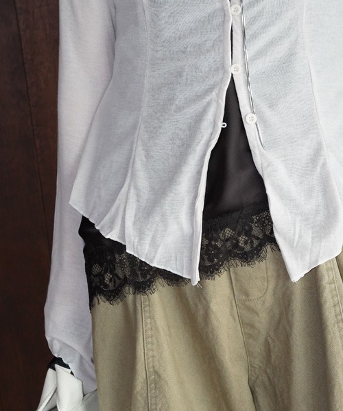 chuclla（チュクラ）の「シャーリングVネックフレアトップス chw26s087（Tシャツ/カットソー・レディース・グレー/アイボリー/ブラック・FREE）」の6枚目の写真