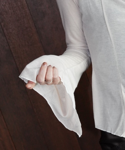 chuclla（チュクラ）の「シャーリングVネックフレアトップス chw26s087（Tシャツ/カットソー・レディース・グレー/アイボリー/ブラック・FREE）」の10枚目の写真