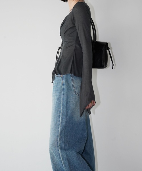 chuclla（チュクラ）の「シャーリングVネックフレアトップス chw26s087（Tシャツ/カットソー・レディース・グレー/アイボリー/ブラック・FREE）」の18枚目の写真