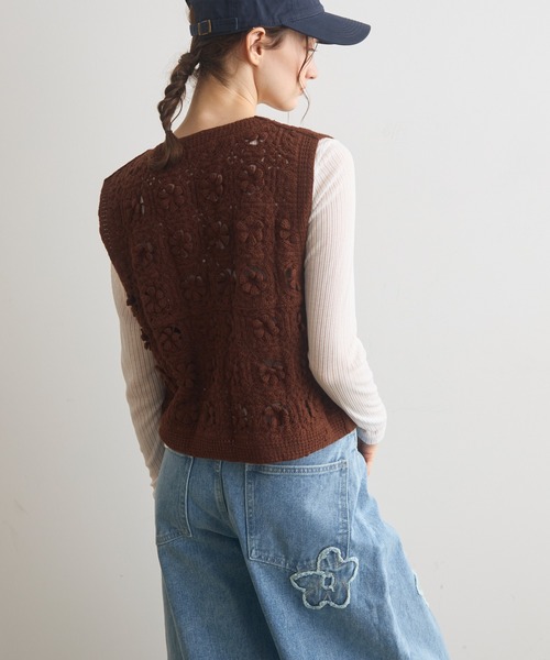 Crisp（クリスプ）の「フラワーモチーフカーブデニムパンツ（デニムパンツ・レディース・ブルー/アイボリー・FREE）」の16枚目の写真