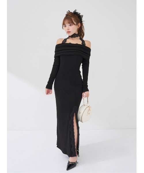 Darich（ダーリッチ）の「レースドッキングオフショルスリットロング