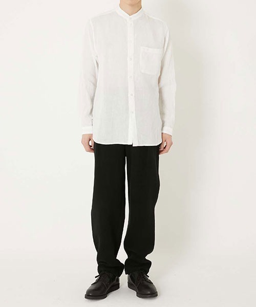 BLUE BLUE JAPAN(ブルーブルージャパン)の「リネン スタンドカラー ロングスリーブシャツ(シャツ/ブラウス・メンズ・ホワイト・S/M/L/XL)」の8枚目の写真