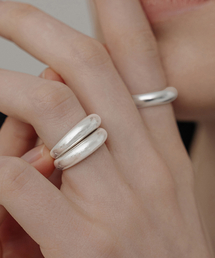 Tou（ティーオーユー）の「096 Semi Matte Bulging Silver Ring（リング）」
