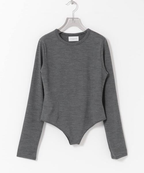 URBAN RESEARCH(アーバンリサーチ)の「new basic WASHABLE WOOL CONTOUR TOP(Tシャツ/カットソー・レディース・ブラック/ネイビー/チャコールグレー・FREE)」の1枚目の写真