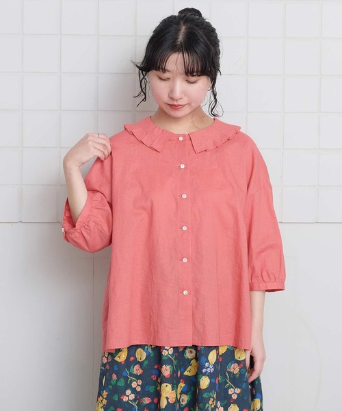 l'atelier du savon（アトリエドサボン）の「襟プリーツ綿麻ブラウス（シャツ/ブラウス・レディース・ブルー/ブラック/アイボリー/オレンジ・FREE）」の5枚目の写真