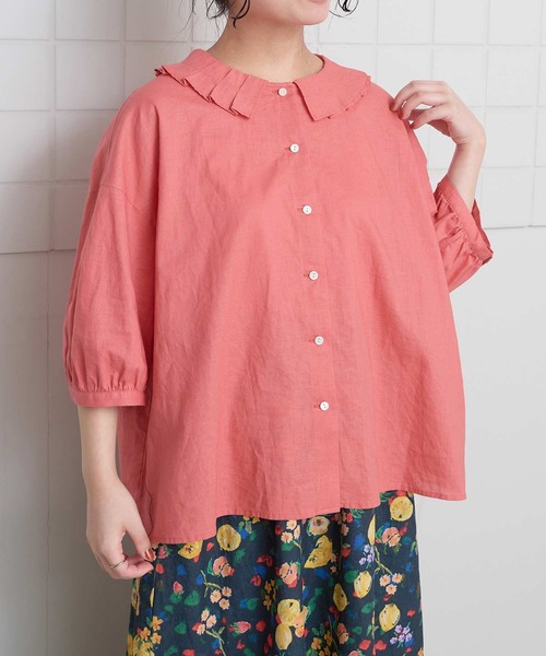 l'atelier du savon（アトリエドサボン）の「襟プリーツ綿麻ブラウス（シャツ/ブラウス・レディース・ブルー/ブラック/アイボリー/オレンジ・FREE）」の6枚目の写真