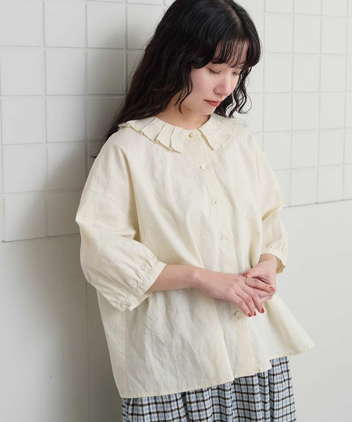 l'atelier du savon（アトリエドサボン）の「襟プリーツ綿麻ブラウス（シャツ/ブラウス・レディース・ブルー/ブラック/アイボリー/オレンジ・FREE）」の22枚目の写真