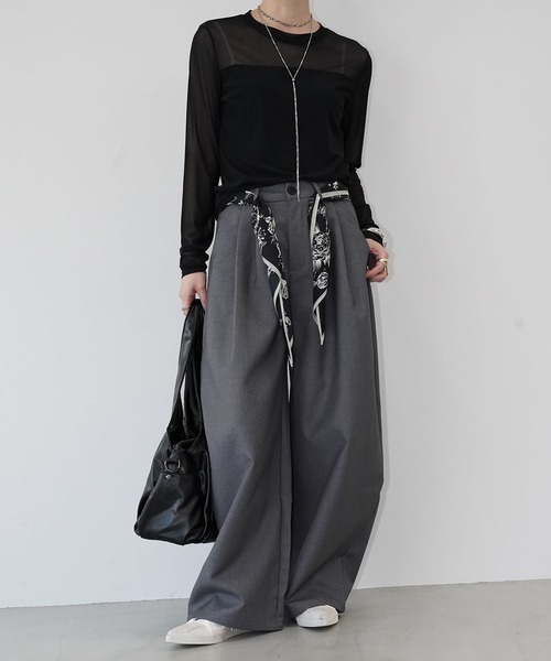 chuclla(チュクラ)の「シアーネックレイヤードトップス chw26s129(Tシャツ/カットソー・レディース・ブラック/ホワイト・FREE)」の12枚目の写真