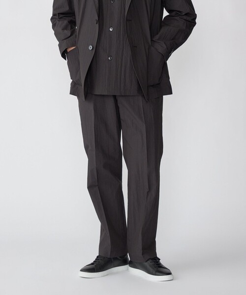 SHIPS（シップス）の「SHIPS:〈洗濯機可能〉CO+ ノープリーツ パンツ(セットアップ対応)（その他パンツ・メンズ・ダークグレー/グレー系その他/ブラック・SMALL/MEDIUM/LARGE）」の2枚目の写真