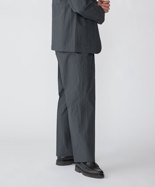 SHIPS（シップス）の「SHIPS:〈洗濯機可能〉CO+ ノープリーツ パンツ(セットアップ対応)（その他パンツ・メンズ・ダークグレー/グレー系その他/ブラック・SMALL/MEDIUM/LARGE）」の6枚目の写真