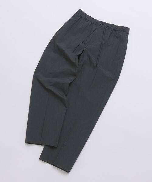 SHIPS（シップス）の「SHIPS:〈洗濯機可能〉CO+ ノープリーツ パンツ(セットアップ対応)（その他パンツ・メンズ・ダークグレー/グレー系その他/ブラック・SMALL/MEDIUM/LARGE）」の16枚目の写真