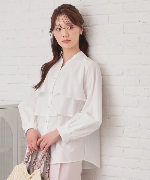 index(インデックス)の「フリルキーネックシャツ【洗濯機OK/イージーアイロン/防シワ】《XS~LL/7col》(シャツ/ブラウス・レディース・ベージュ系その他6/ピンク系3/サックスブルー系2/オフホワイト/ホワイト系9/ネイビー系5/ライトグリーン系・36/38/40/34/42)」の9枚目の写真