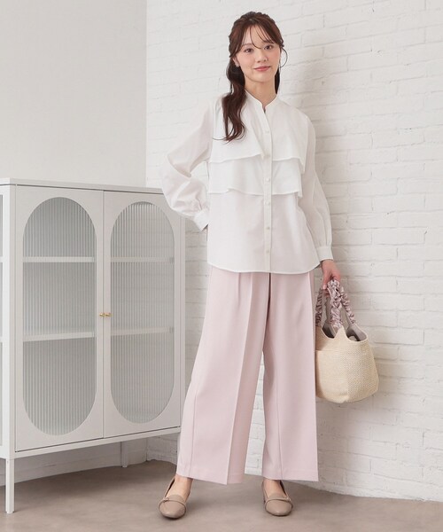 index(インデックス)の「フリルキーネックシャツ【洗濯機OK/イージーアイロン/防シワ】《XS~LL/7col》(シャツ/ブラウス・レディース・ベージュ系その他6/ピンク系3/サックスブルー系2/オフホワイト/ホワイト系9/ネイビー系5/ライトグリーン系・36/38/40/34/42)」の10枚目の写真