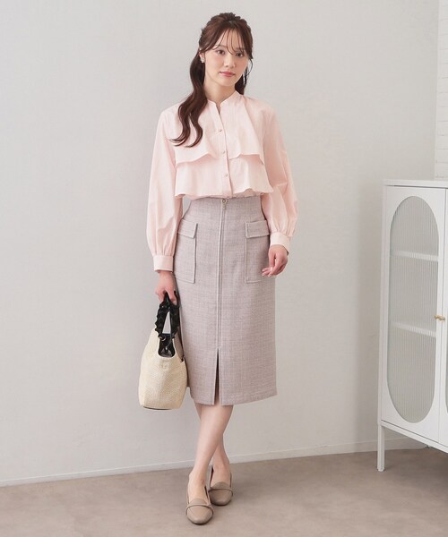 index(インデックス)の「フリルキーネックシャツ【洗濯機OK/イージーアイロン/防シワ】《XS~LL/7col》(シャツ/ブラウス・レディース・ベージュ系その他6/ピンク系3/サックスブルー系2/オフホワイト/ホワイト系9/ネイビー系5/ライトグリーン系・36/38/40/34/42)」の18枚目の写真